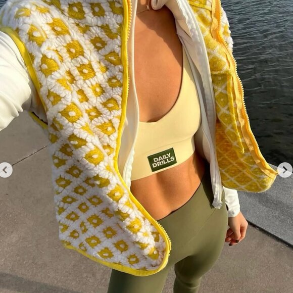 NWOT! Yellow Sherpa Vest - Small - Picture 6 of 6